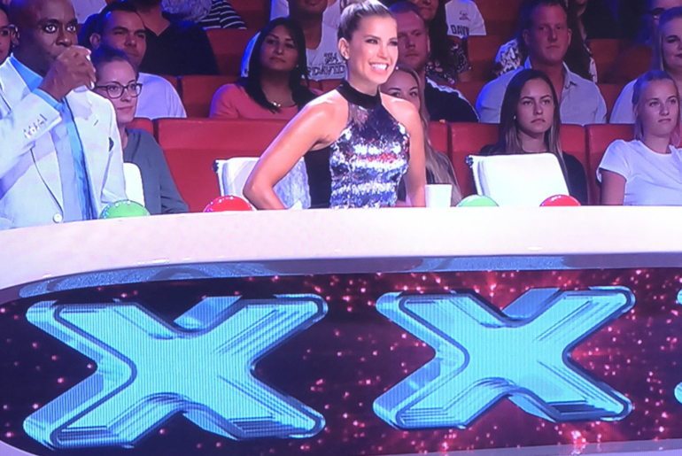 Sylvies Looks bei DAS SUPERTALENT